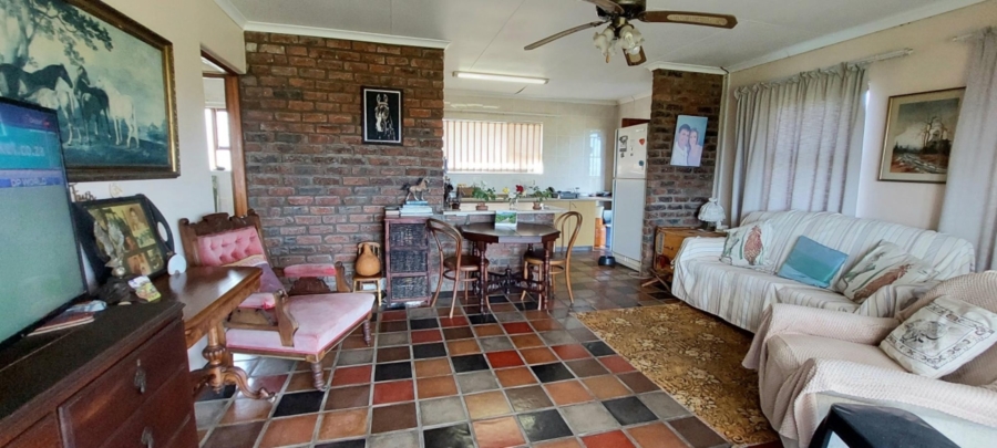 2 Bedroom Property for Sale in Sunrise On Sea Eastern Cape
